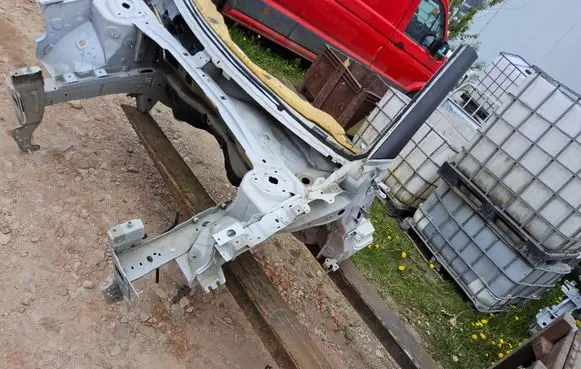 Citroen C4 III e-C4 Front quarter panel