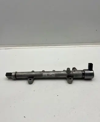 Mercedes-Benz B W246 W242 Fuel main line pipe A6510700495 R9144Z240A 9307Z522A