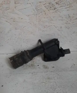 Audi A4 S4 B7 8E 8H Engine coolant pipe/hose 03L121132A