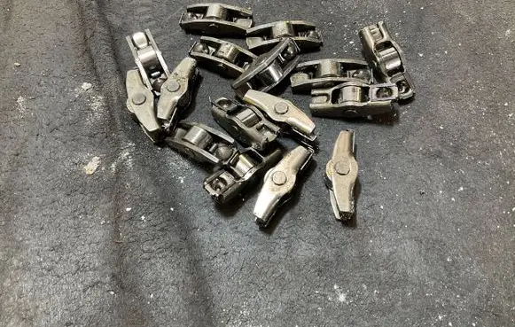 Renault Trafic III (X82) Valve rocker arm 