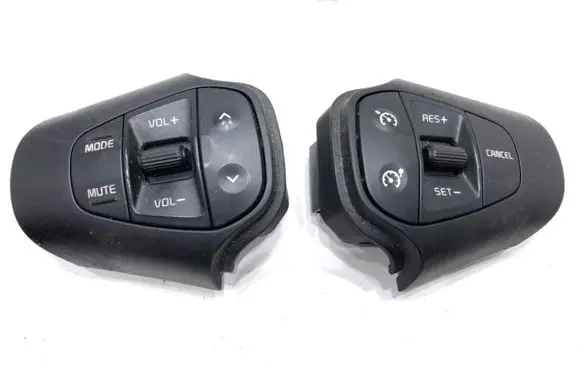 KIA Carens III Steering wheel buttons/switches 