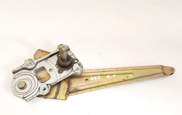 Rear door manual window regulator