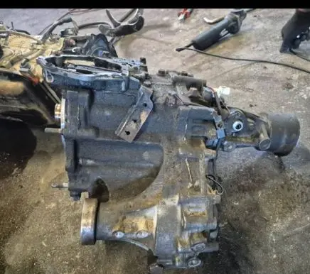 Mitsubishi Pajero Gearbox transfer box case 