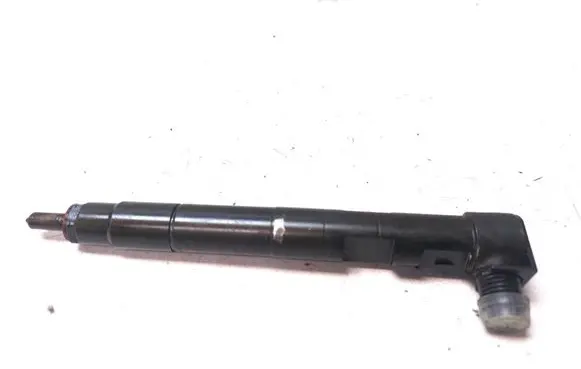 Mercedes-Benz C W204 Fuel injector A6510704987