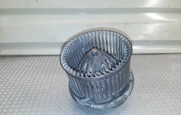 Nissan Micra Heater fan/blower F667217D