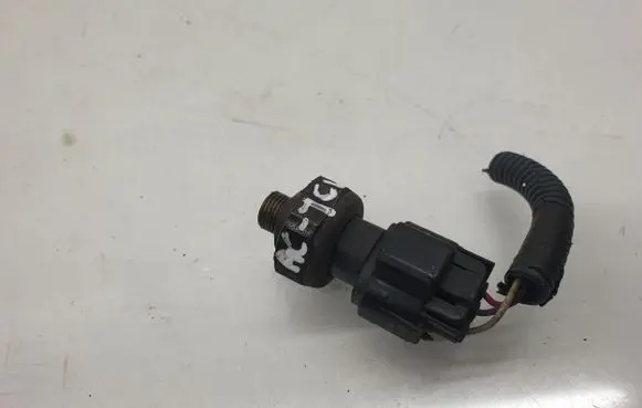 Air conditioning (A/C) pressure sensor
