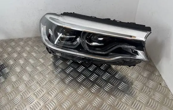 BMW 5 G30 G31 G38 Headlight/headlamp 10396120009 8499122