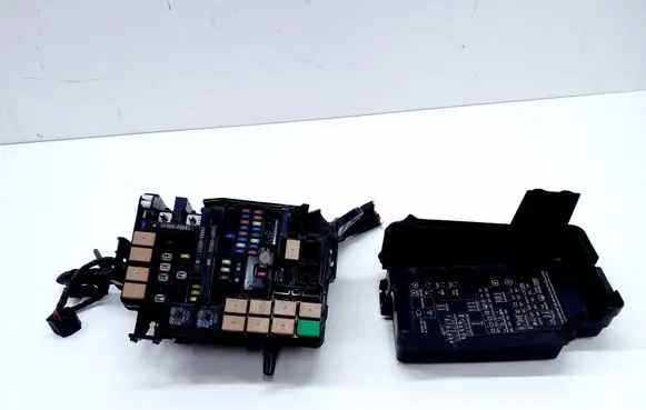 KIA Ceed Fuse box set 91252J7351