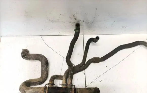 Renault Laguna III Engine coolant pipe/hose 1800413515