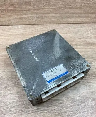Mazda 626 Engine control unit/module ECU E2T01771 FE6C 9716
