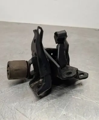 Toyota Yaris Gearbox mount 