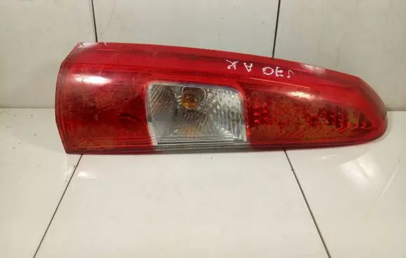 Volvo V70 Rear/tail lights 160985
