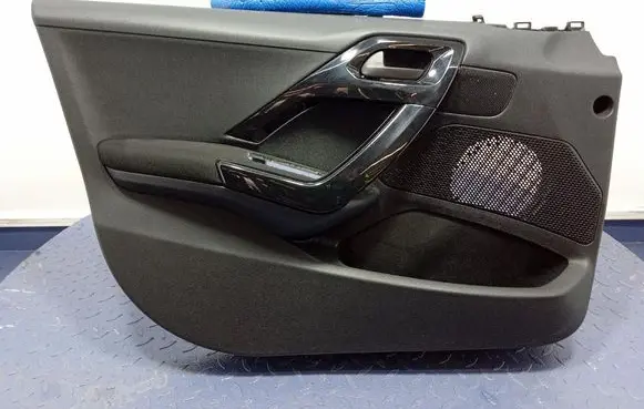 Peugeot 208 I Door card panel trim set 96763526ZD