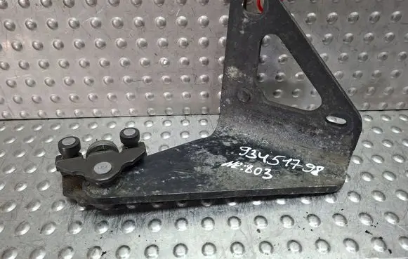Renault Trafic II (X83) Sliding door lower roller guide/hinge S26338803 93451798