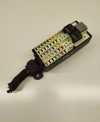 Jaguar F-Pace Fuse module
