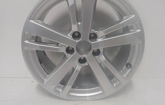 Audi Q3 F3 R17 alloy rim 83A601025F