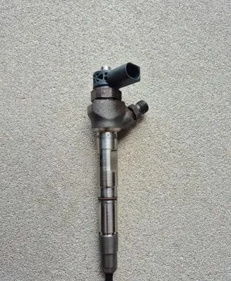 Fuel injector