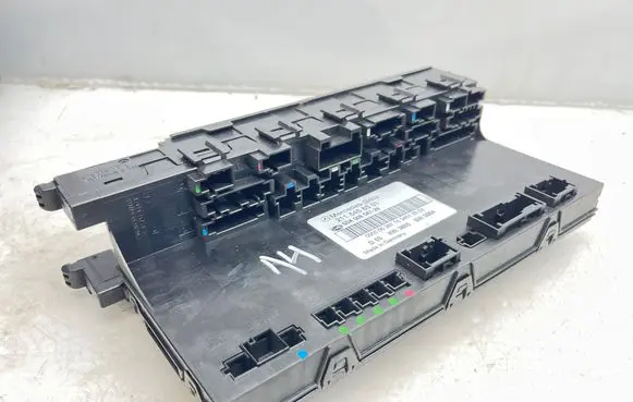 Mercedes-Benz E W211 SAM control unit 2115456501 5DK00804726
