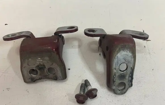 Honda CR-V Front door hinge set 