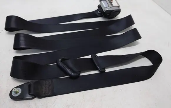 Mercedes-Benz Vito Viano W639 Front seatbelt A6398603885 6398603885