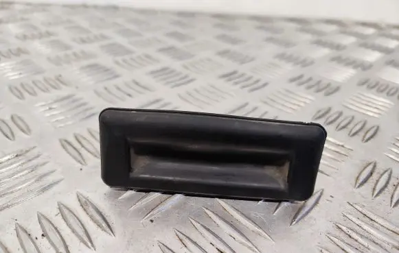 Skoda Superb B6 (3T) Tailgate opening switch 5J0827229