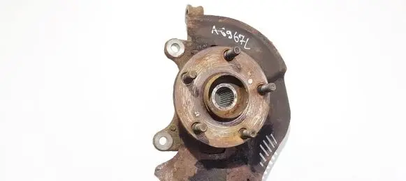 Front wheel hub