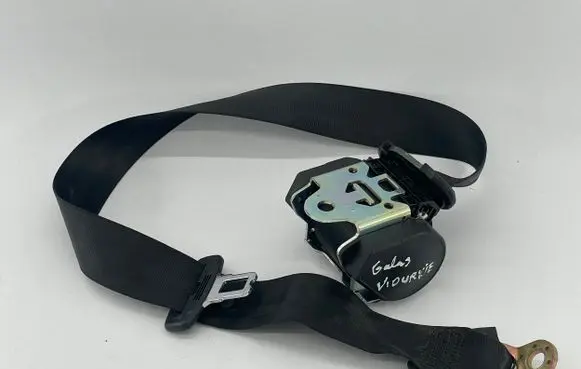 Middle seatbelt (rear)