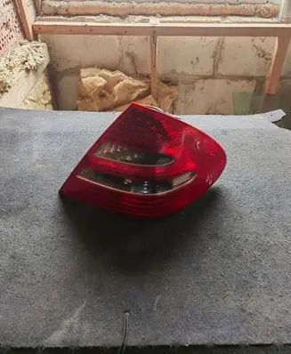 Mercedes-Benz E W211 Rear/tail lights A2118200664