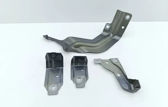 Fender mounting bracket
