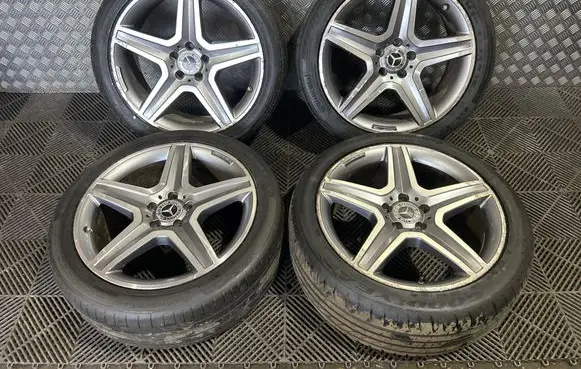 Mercedes-Benz GLA W156 X156 R19 alloy rim A1564010600