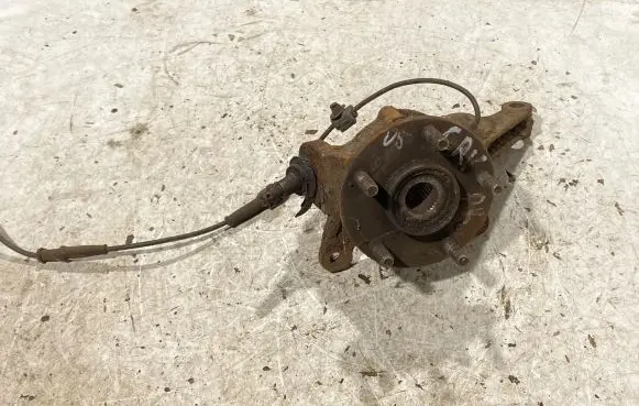 Honda CR-V Front wheel hub spindle knuckle