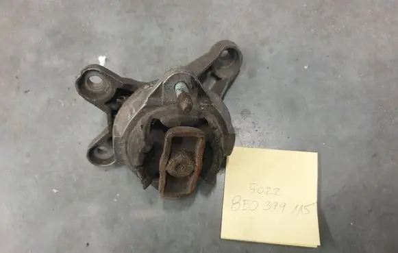 Audi A4 S4 B7 8E 8H Gearbox mount 8E0399115