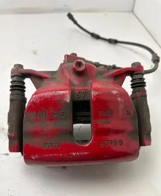 Volkswagen Golf VII Front brake caliper 6798D