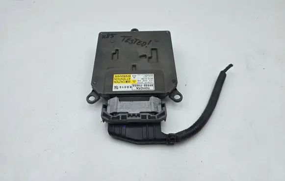 Toyota C-HR I Headlight ballast module Xenon 89908F4050 1438000550