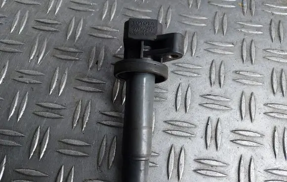 Toyota Corolla E120 E130 High voltage ignition coil 9008019019