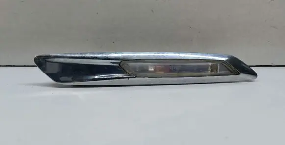 BMW 5 F10 F11 Front fender indicator light 7154167