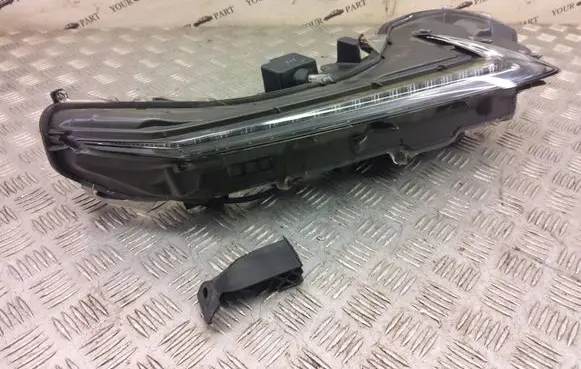 Lexus NX Front bumper turn signal 