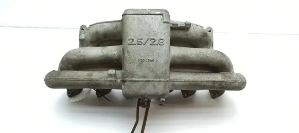 BMW 7 E23 Intake manifold 21034600 1274756