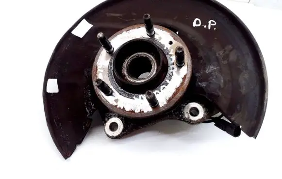 Opel Zafira C Front wheel hub