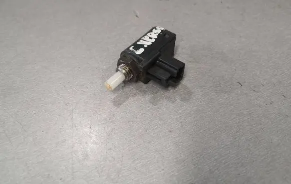 Toyota Corolla Verso AR10 Brake pedal sensor switch CV591