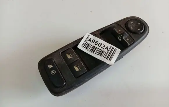 Citroen C4 I Picasso Electric window control switch 11659