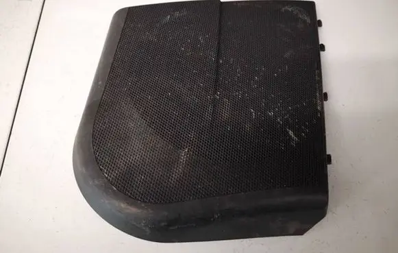 Side speaker trim/cover