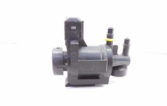 Volkswagen Golf III Brake central valve 1H0906283