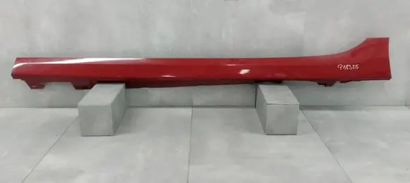 BMW 1 F40 Front sill (body part) 51777461381