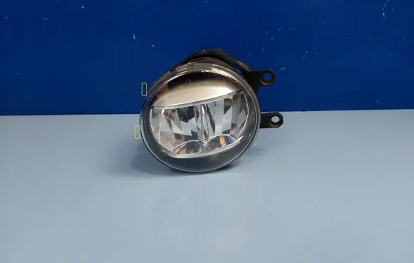 Lexus RX 450H Front fog light 8122048051 E1313794L