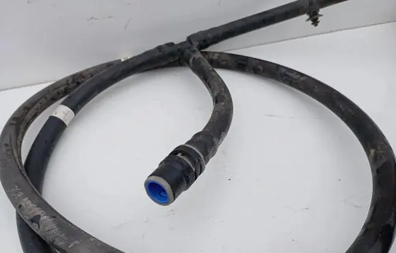 BMW 7 F01 F02 F03 F04 Headlight washer hose/pipe 7182525