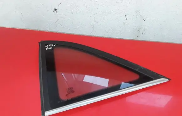 Ford Grand C-MAX Rear vent window glass AM51U29751F 43R001582