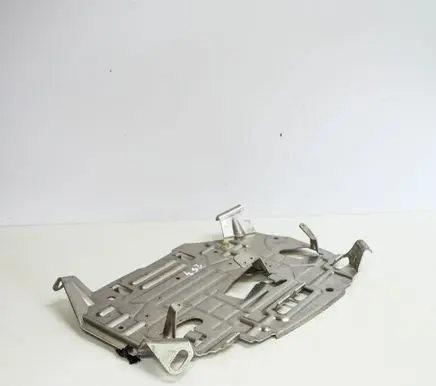Mercedes-Benz C W204 Other engine bay part A2046840137