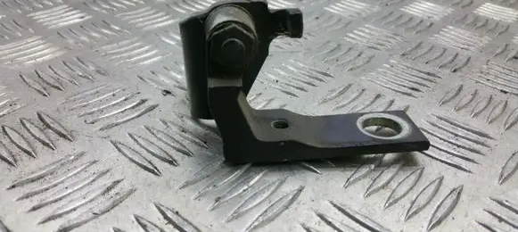 Ford S-MAX Front door lower hinge A046575