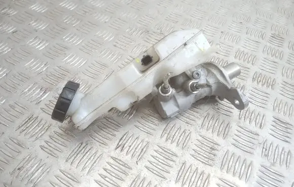 Renault Captur Master brake cylinder